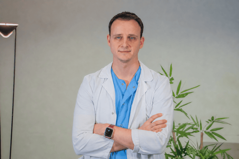 Dr. Ricardo Salgado